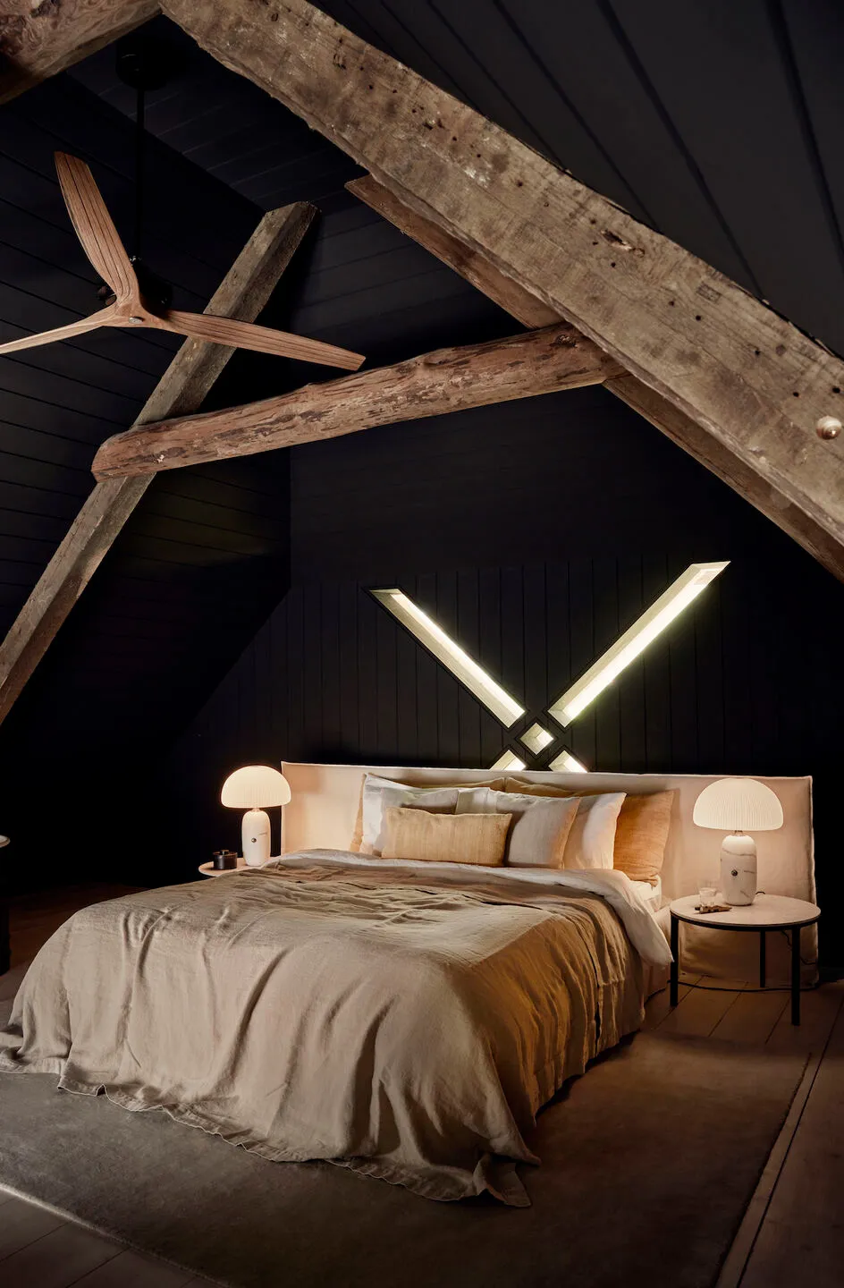 Stylowy design starego rybackiego domu w Łotwie od Vipp - Gallery image 10