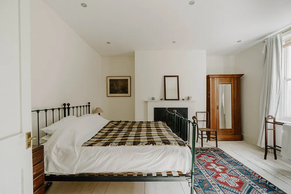 शास्त्रीय स्थापत्य की सुंदरता: इंग्लैंड में 19वीं शताब्दी का घर - Gallery image 23