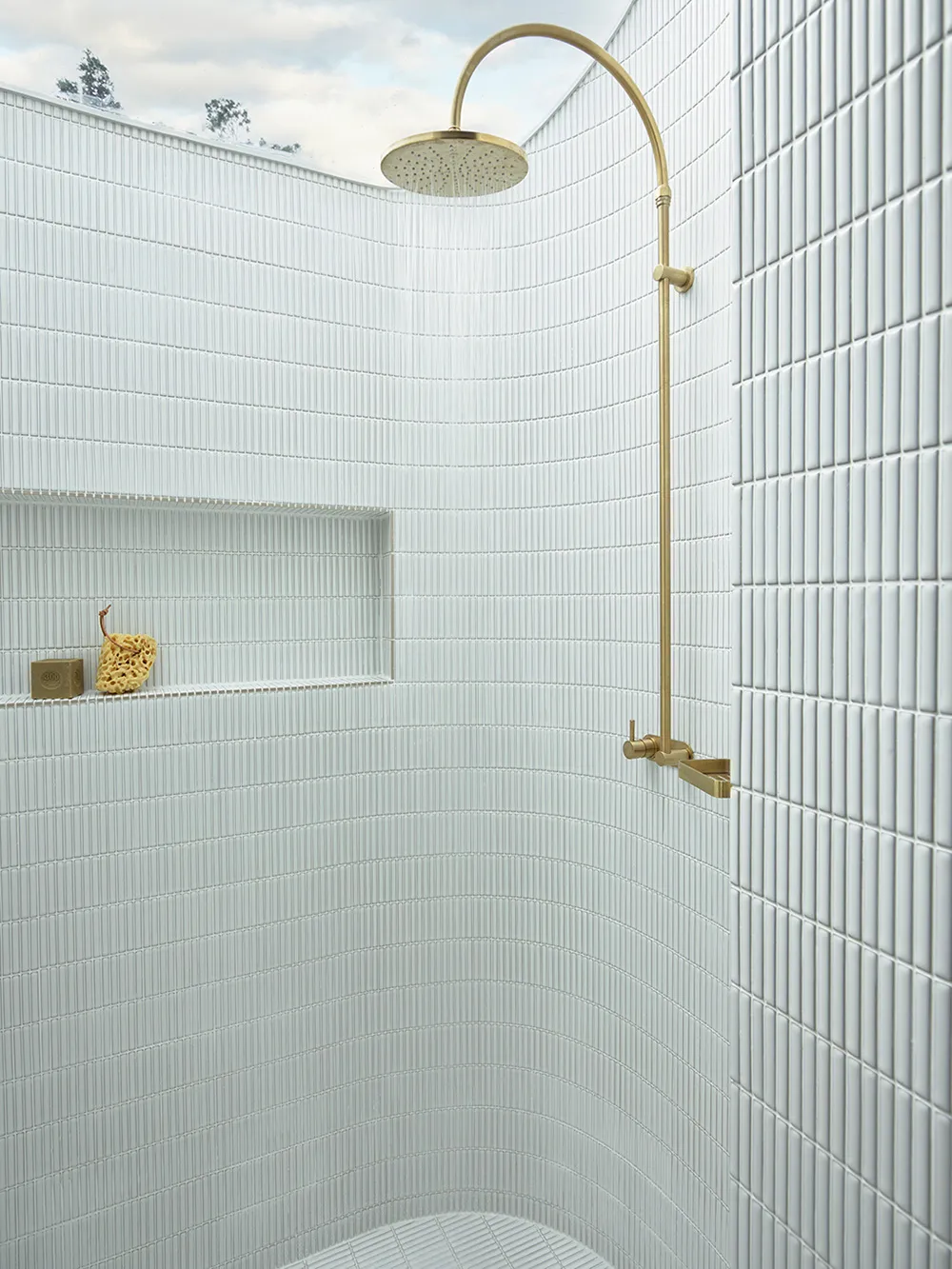 Дерево, бетон и модный декор: современная реконструкция старого бунгало в Сиднее - Gallery image 9