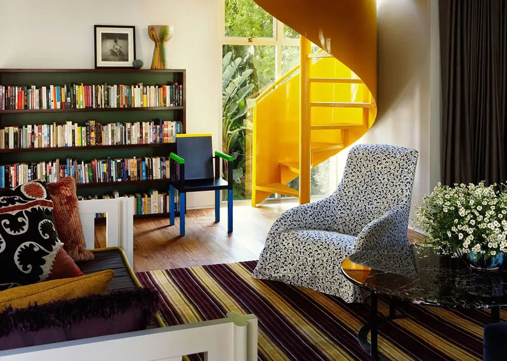 Maison de Los Angeles aux riches motifs et grande bibliothèque - Gallery image 5