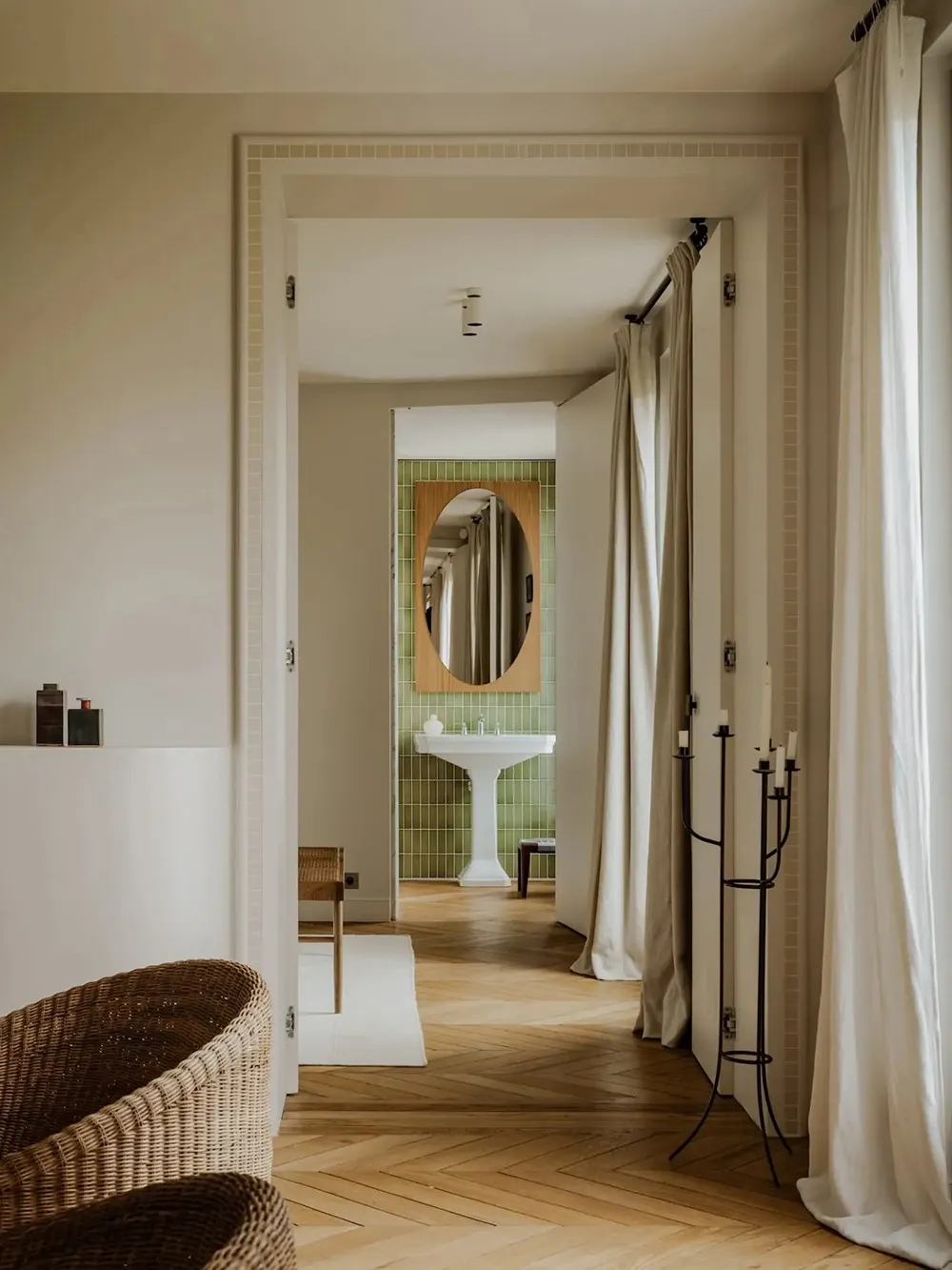 Eleganckie apartamenty obok parku Moncey w Paryżu - Gallery image 10