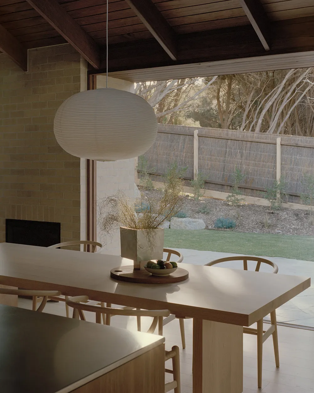 Uroczy i nowoczesny интерьер w Australii wдоśnięty o japońskim stylu - Gallery image 6