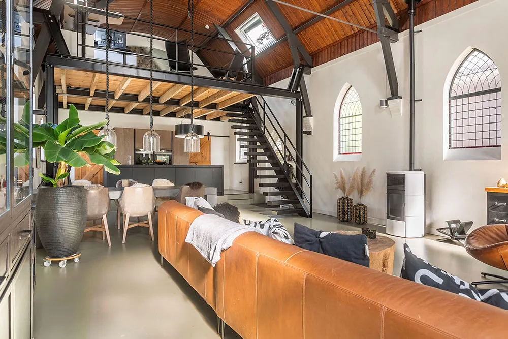 Estilo moderno loft en antigua iglesia bautista en Países Bajos - Gallery image 5