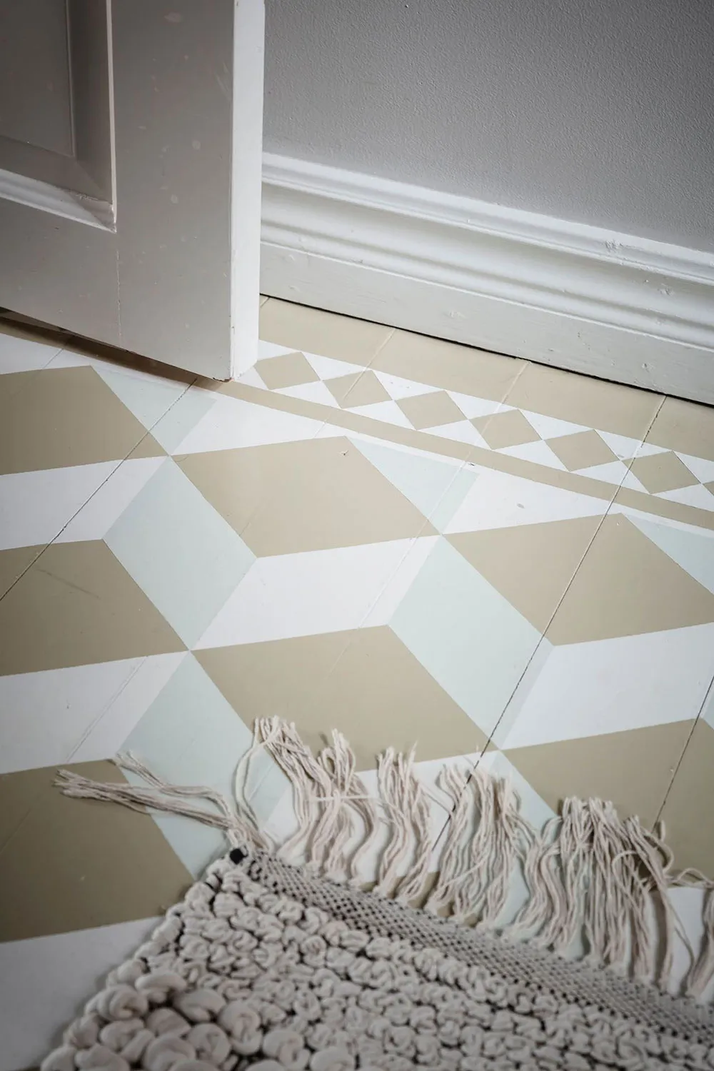 Необычное пространство и чёрные акценты: стильная квартира в Гётеборге - Gallery image 18