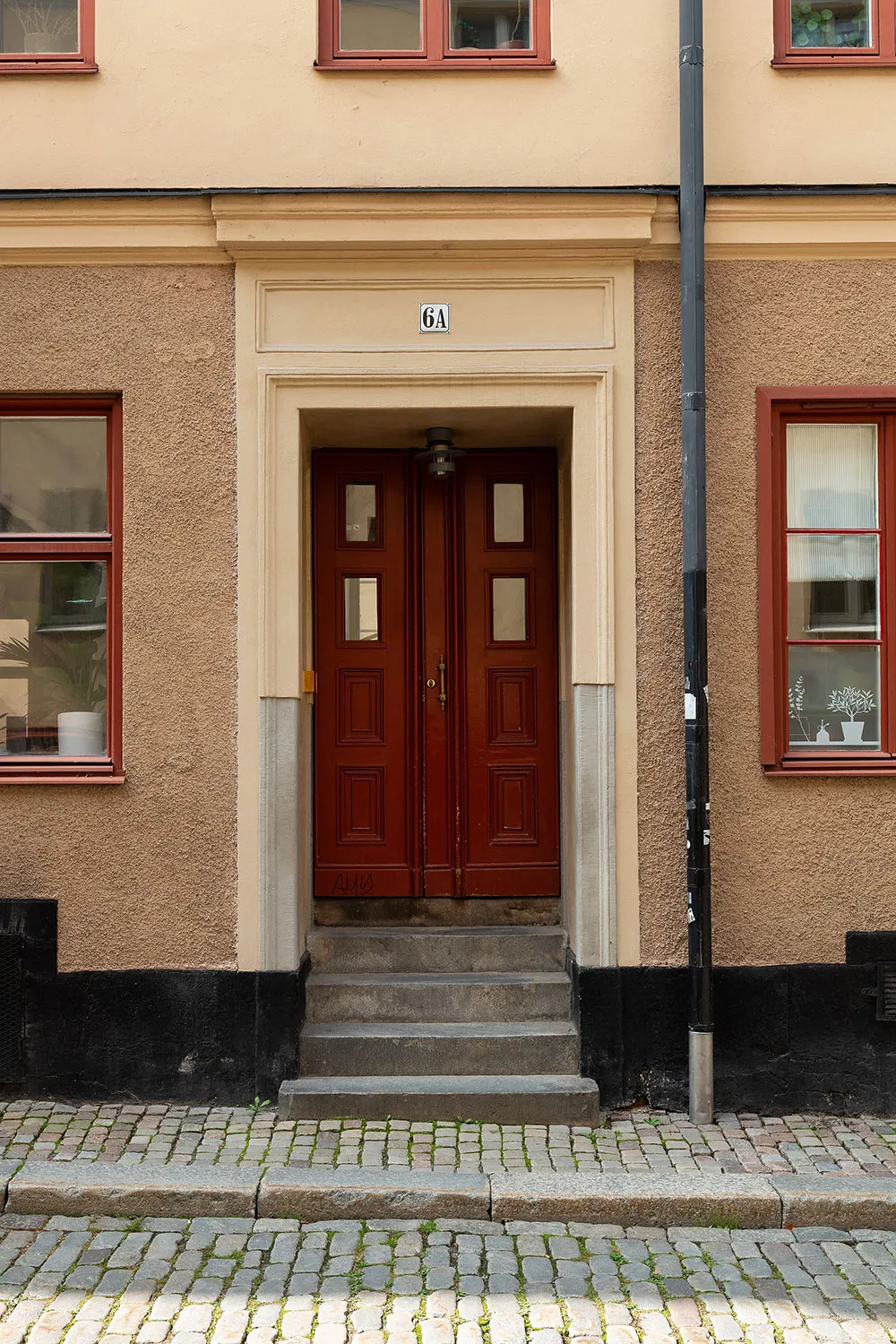 Mezcla de decoración vintage y moderna en el diseño de un apartamento sueco (71 m²) - Gallery image 39