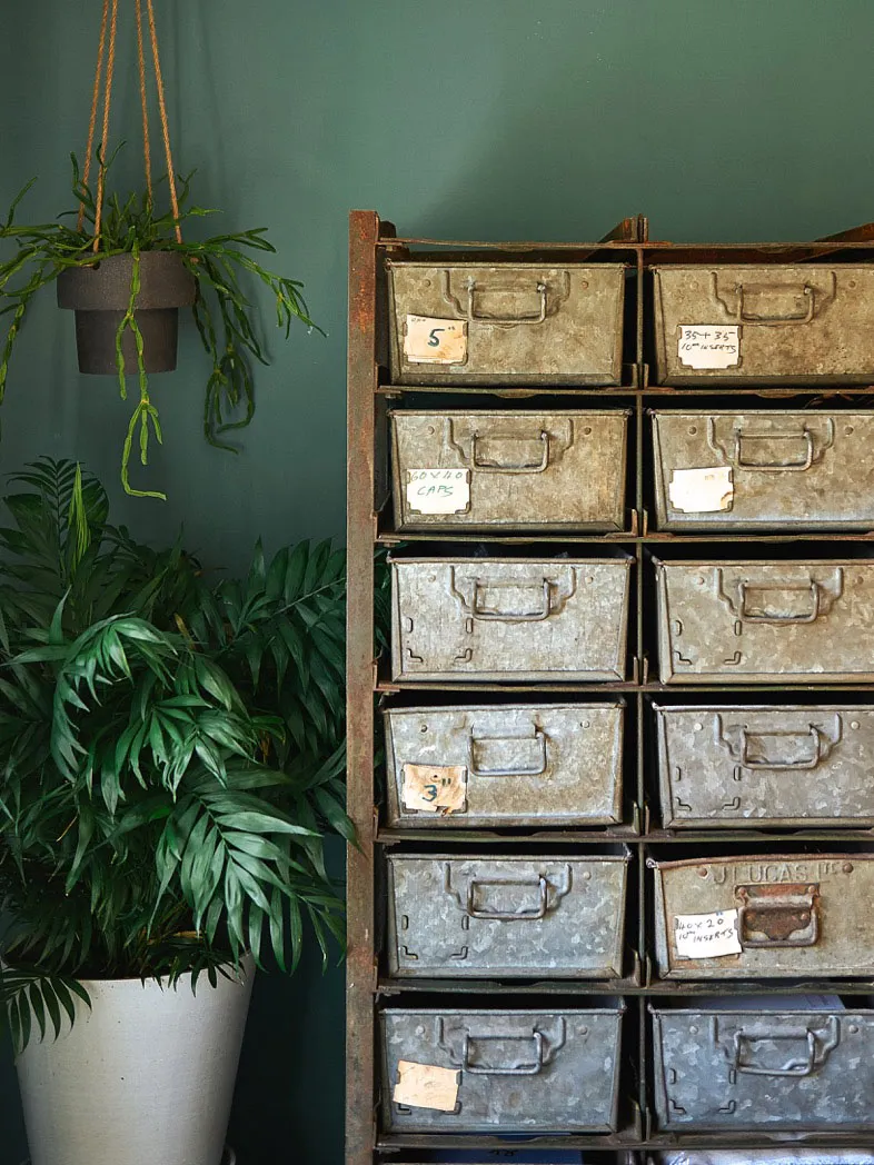 Tradycyjny angielski kottage dla młodych projektantów - Gallery image 12