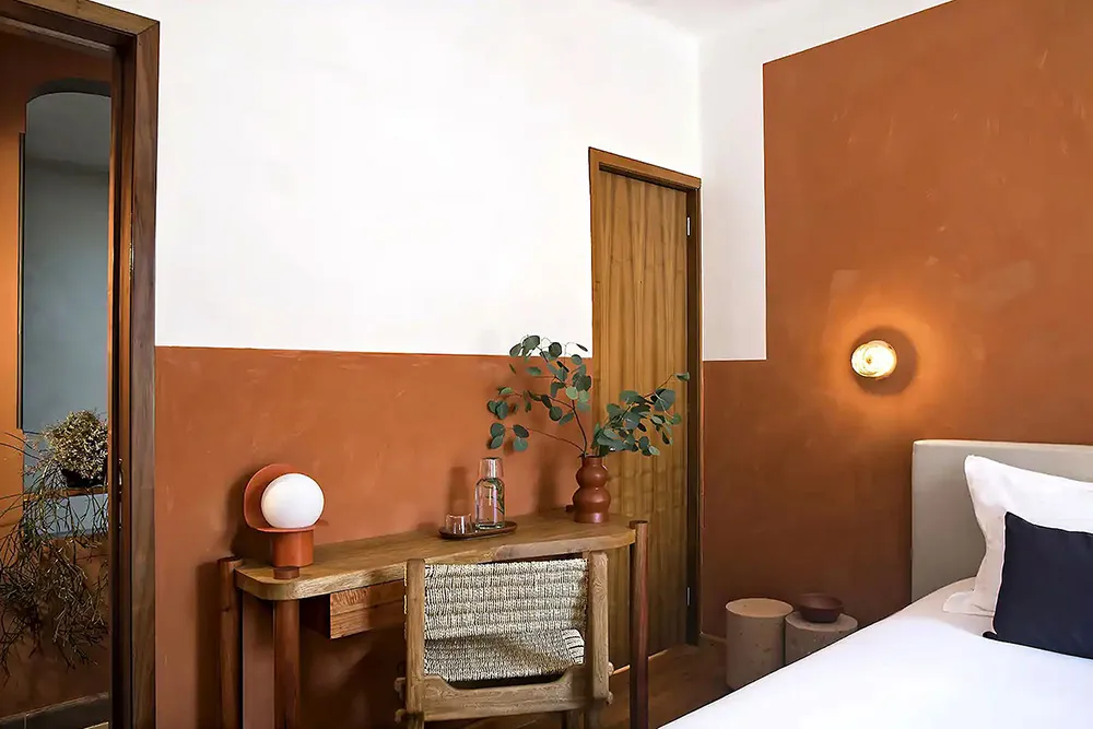 Deep Blue and Other Amazing Colors in the Design of a Historical House in Mexico - Gallery image 20