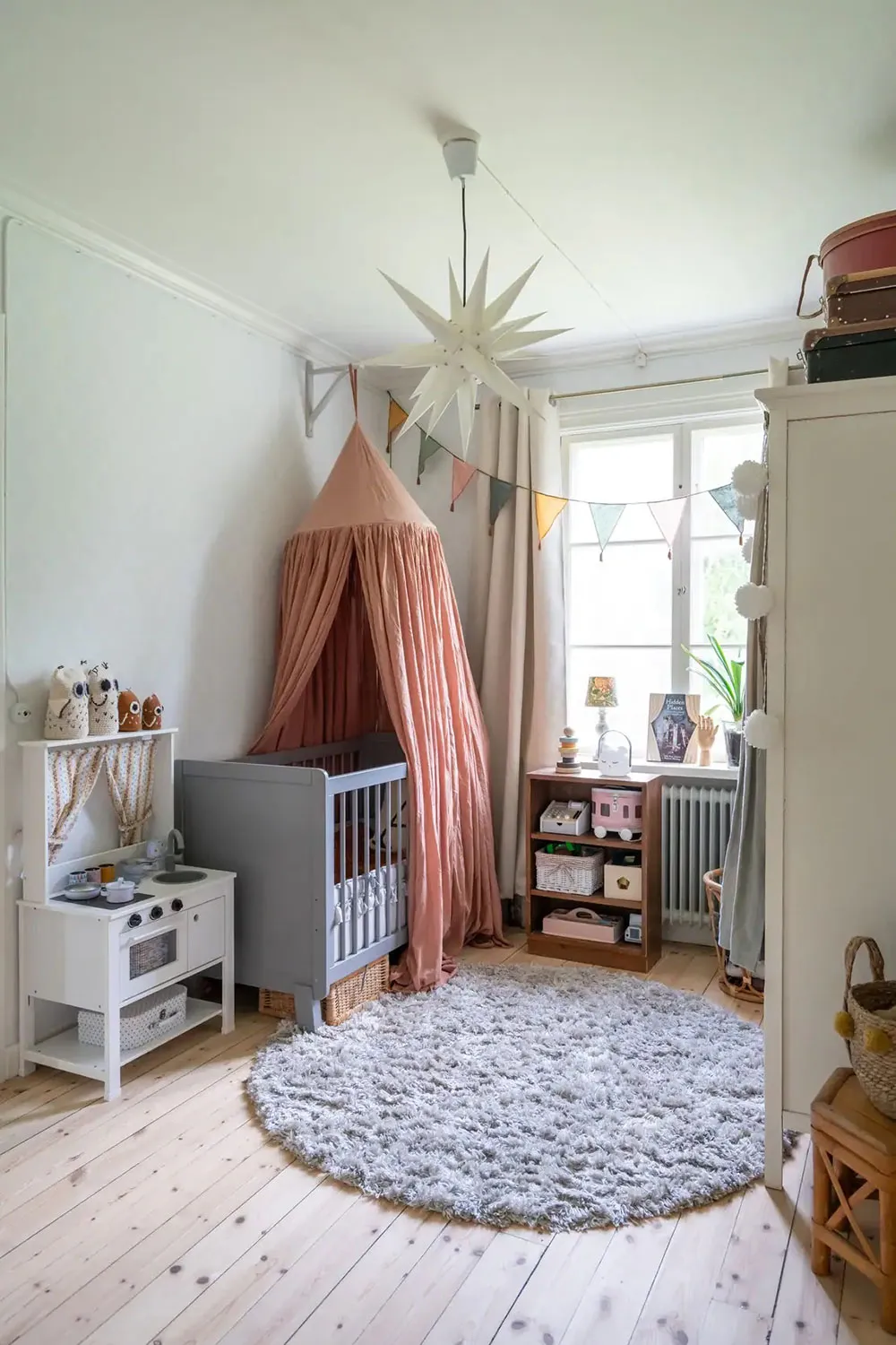 З руїн у затишний сад для молодої родини: милий котедж у Швеції - Gallery image 11