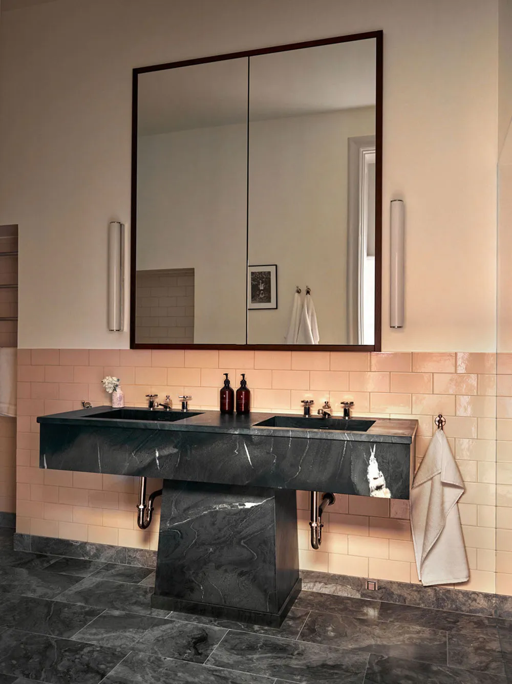 Nowe wnętrza od szwedzkiego dekoratora Christina Breeze - Gallery image 5