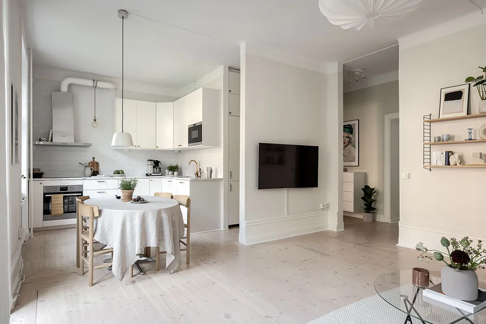 Scandinavian calm: apartment in quiet tones in Stockholm (71 sq m) - Gallery image 13