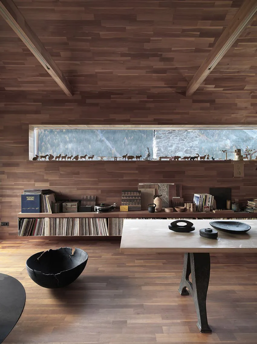 Modernes Bergwohnhaus auf dem Platz eines traditionellen Hüttenhauses in den italienischen Alpen - Gallery image 3