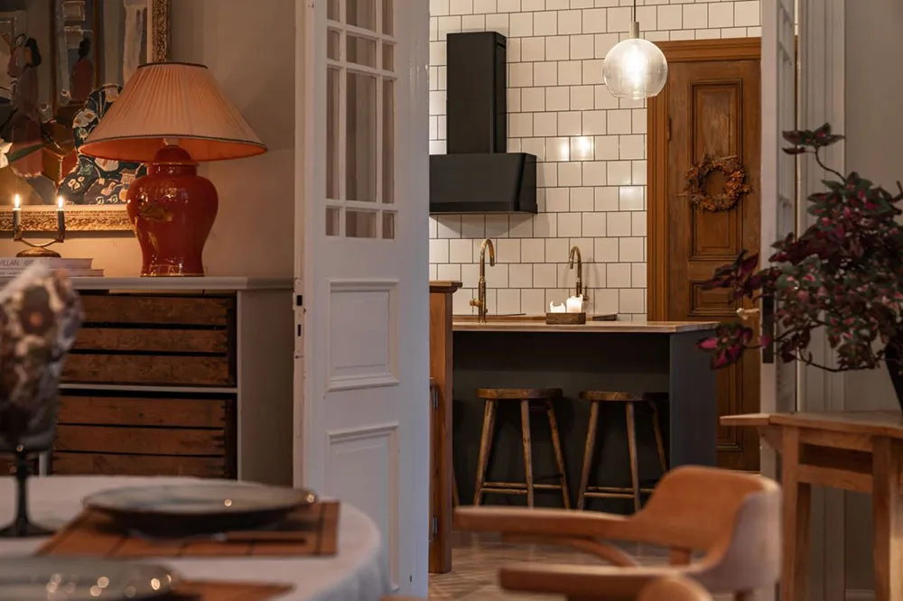 Geräume mit viel Platz und vintage Dekor: Schönes Haus auf dem ehemaligen Schulgelände - Gallery image 28