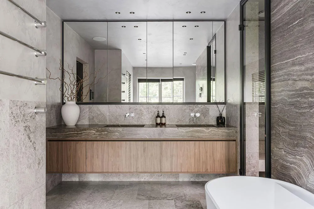 Grandes ventanas y diseño moderno elegante: villa en los suburbios de Estocolmo - Gallery image 26