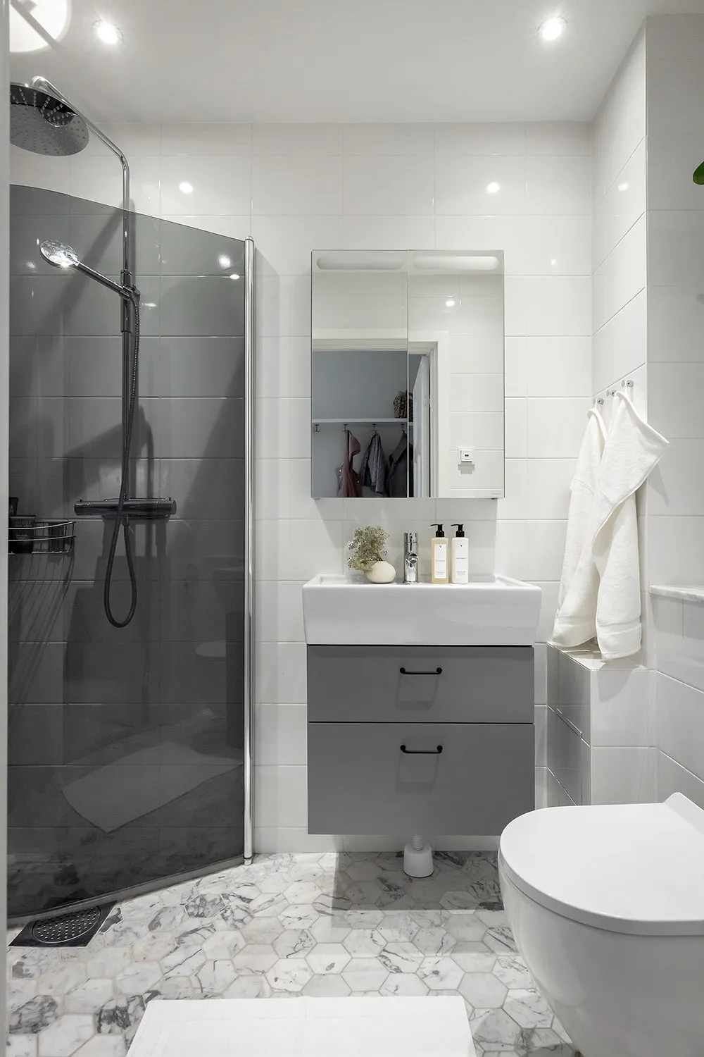 Scandinavian calm: apartment in quiet tones in Stockholm (71 sq m) - Gallery image 22