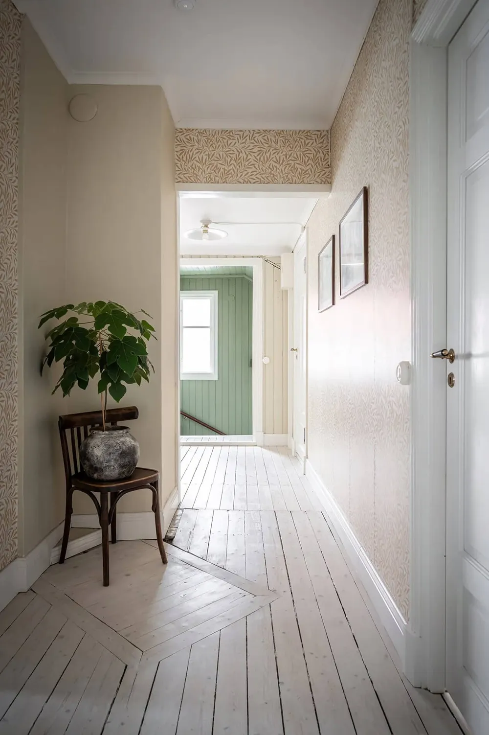 Schöne traditionelle Villa in Schweden mit warmen Interieurs - Gallery image 20