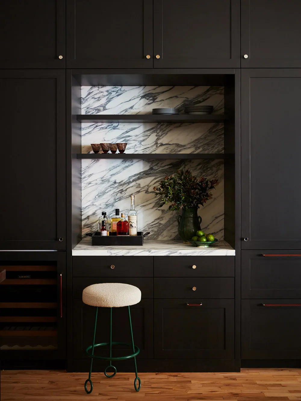 Peaceful yet Stylish and Elegant Interior of an Impressive Loft in New York - Gallery image 4