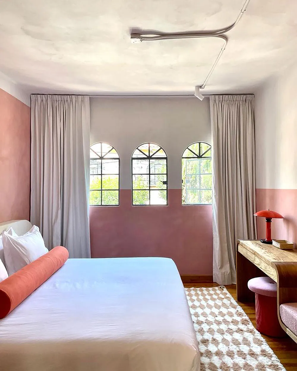 Deep Blue and Other Amazing Colors in the Design of a Historical House in Mexico - Gallery image 14