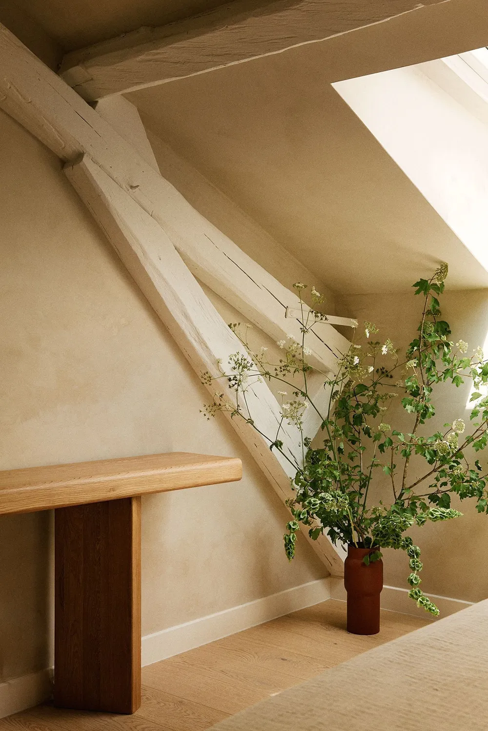 पेरिस में एक अद्भुत घर… जिसके अंदर एक जीवित पेड़ है! - Gallery image 19