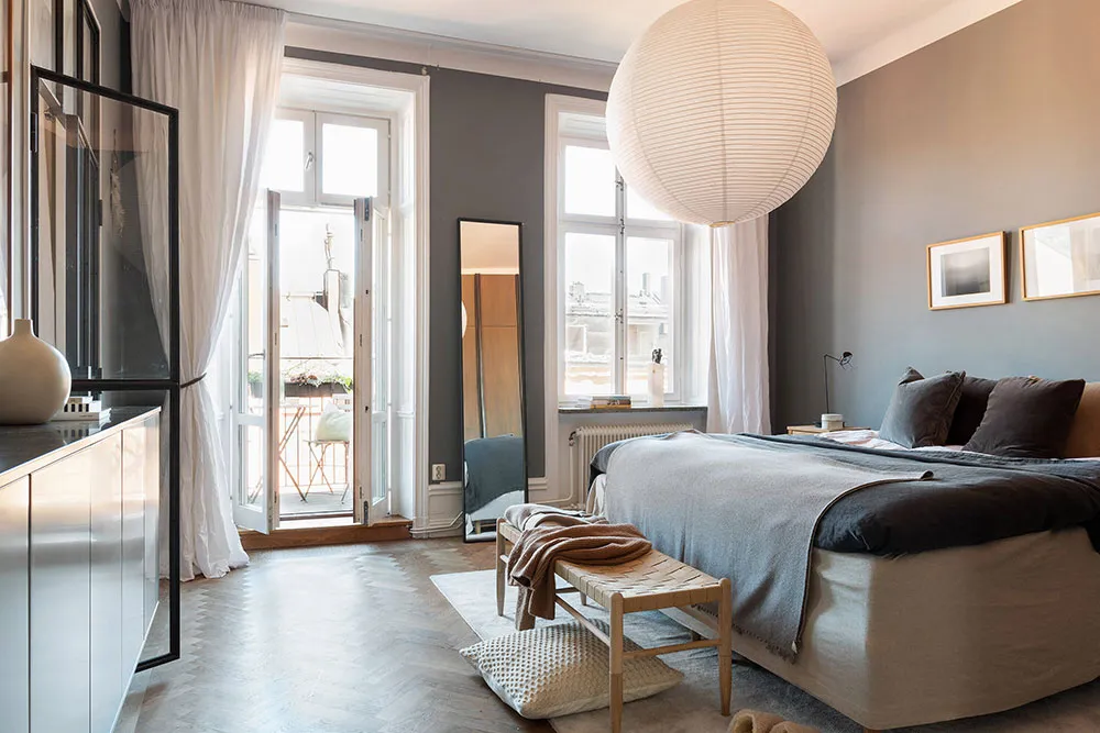 Ciepły i elegancki интерьер przestronnego mieszkania w Sztokholmie - Gallery image 18