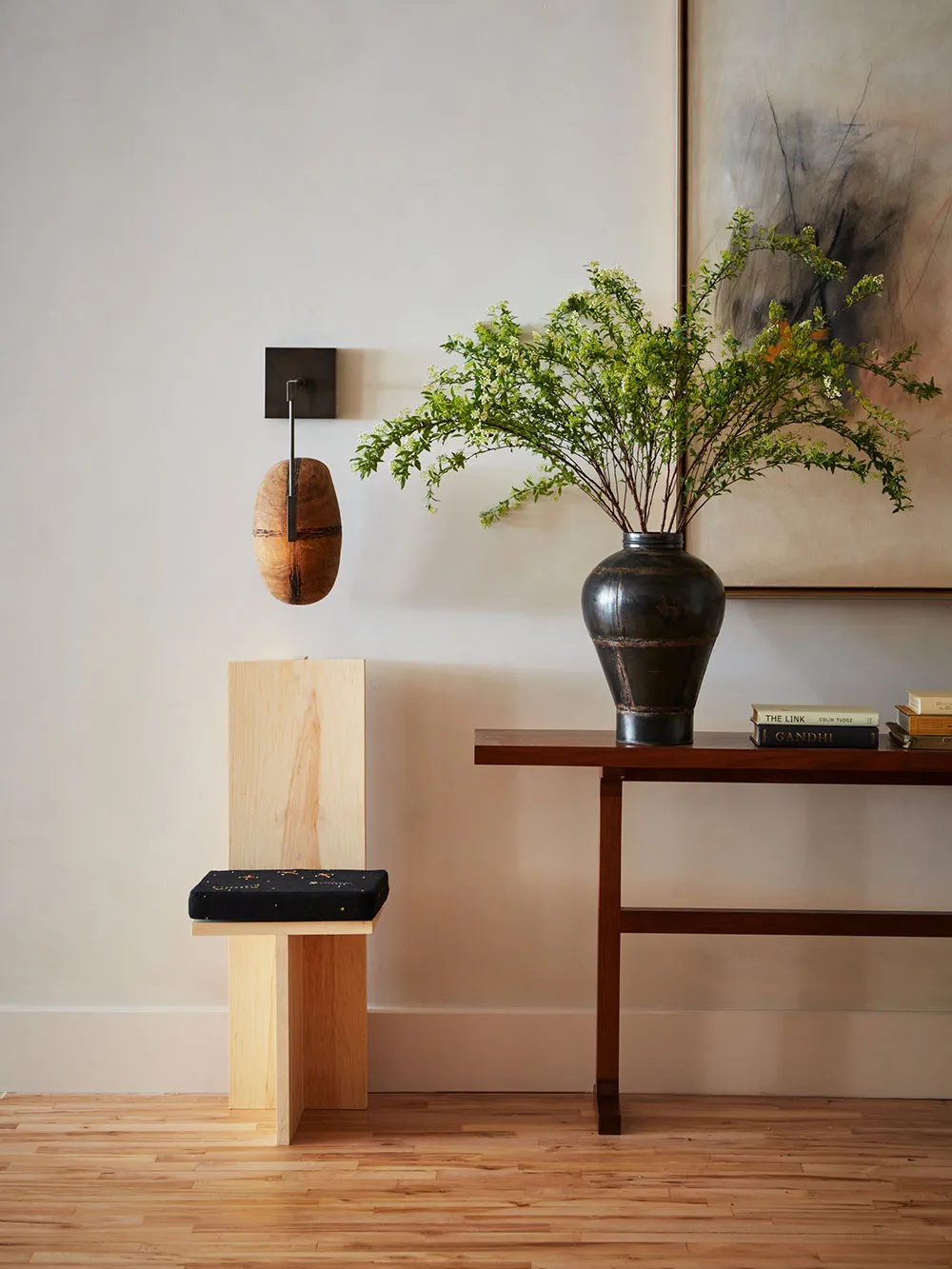 Peaceful yet Stylish and Elegant Interior of an Impressive Loft in New York - Gallery image 6