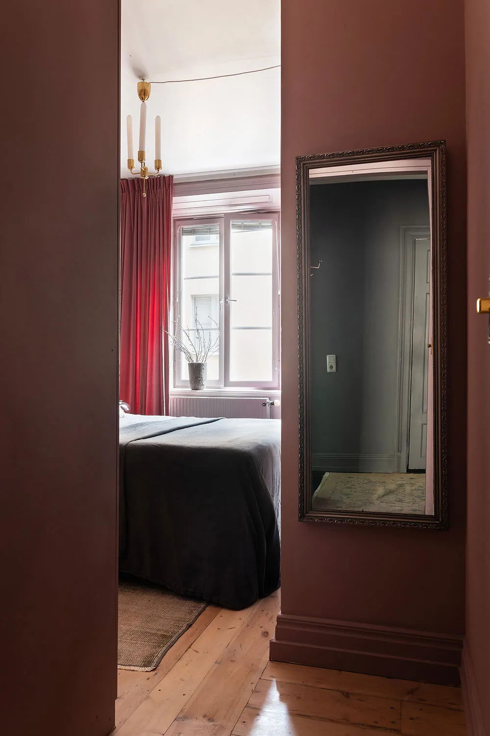 Mezcla de decoración vintage y moderna en el diseño de un apartamento sueco (71 m²) - Gallery image 20