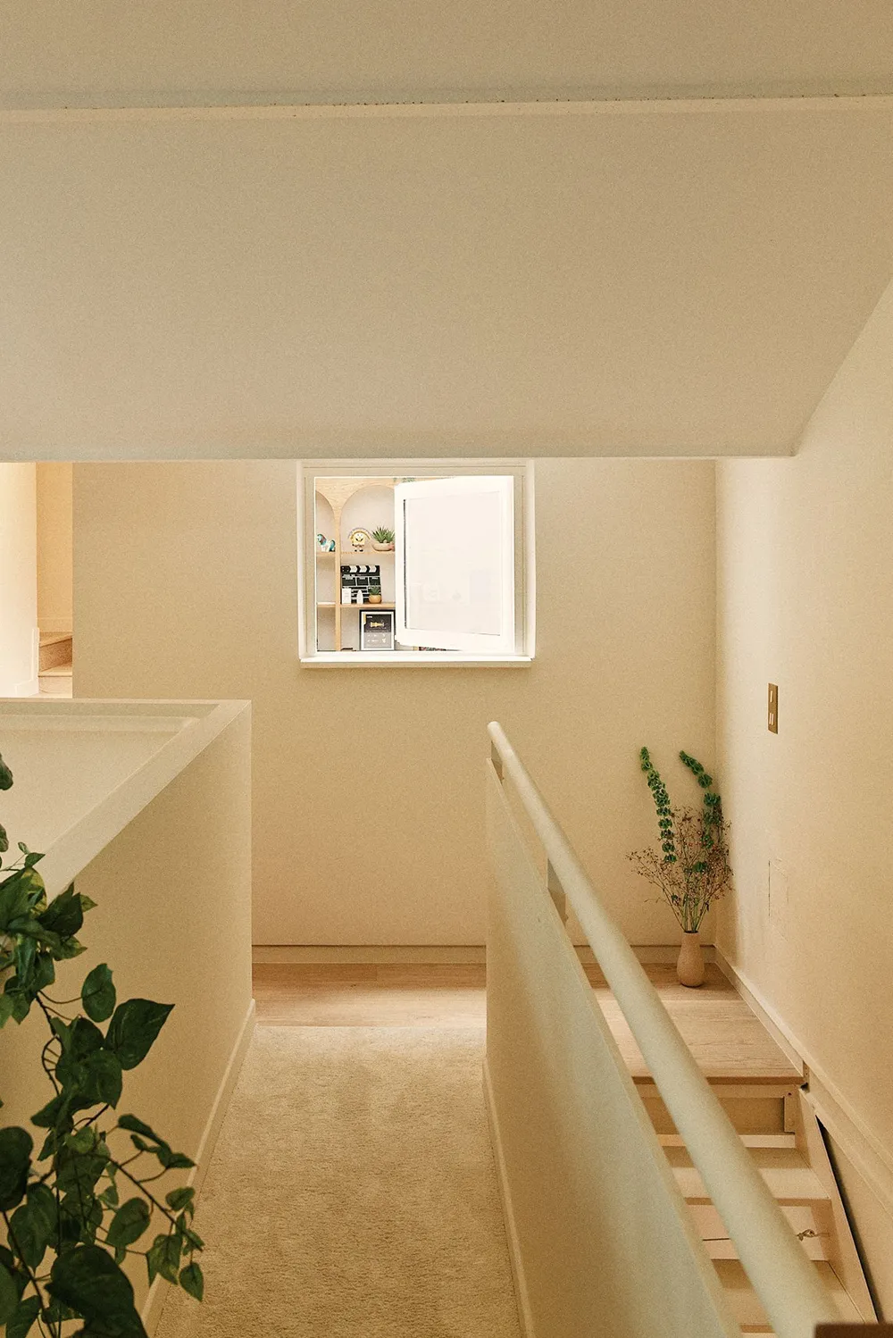 पेरिस में एक अद्भुत घर… जिसके अंदर एक जीवित पेड़ है! - Gallery image 14