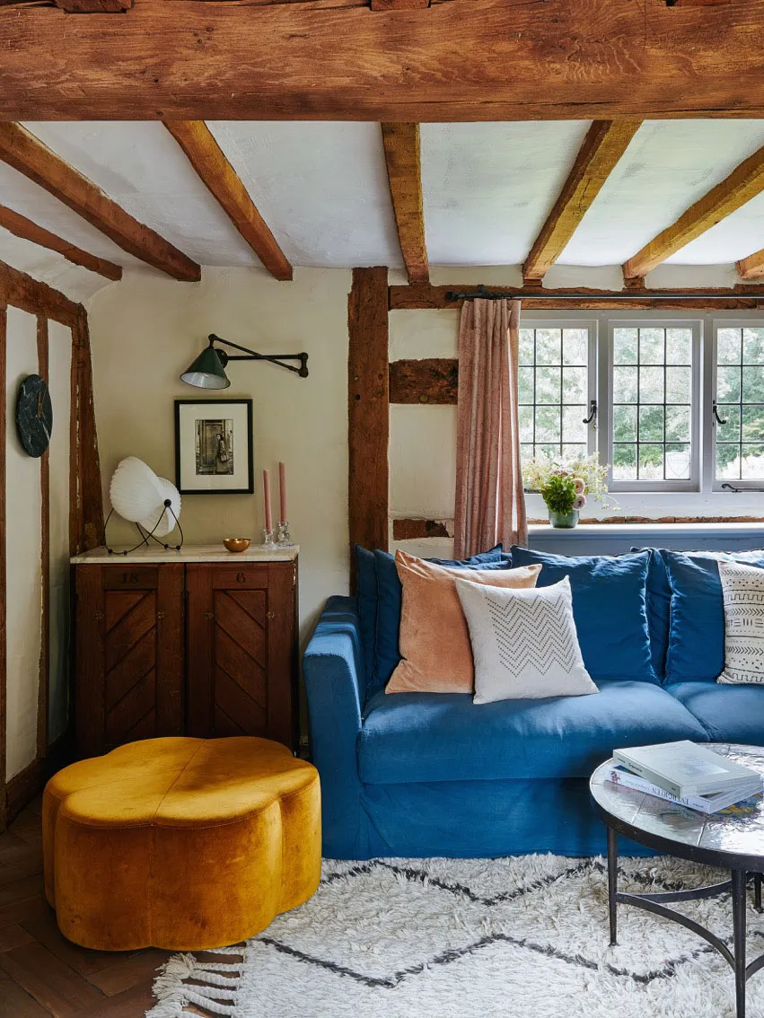 Tradycyjny angielski kottage dla młodych projektantów - Gallery image 1