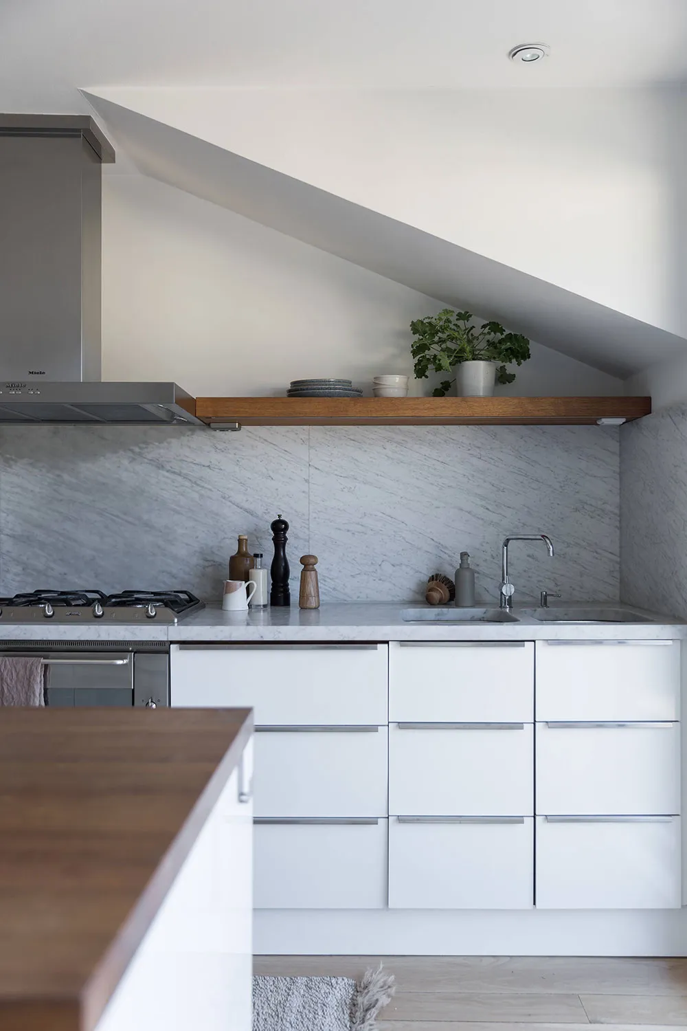 Elegant Modern Design of Swedish Loft - Gallery image 8