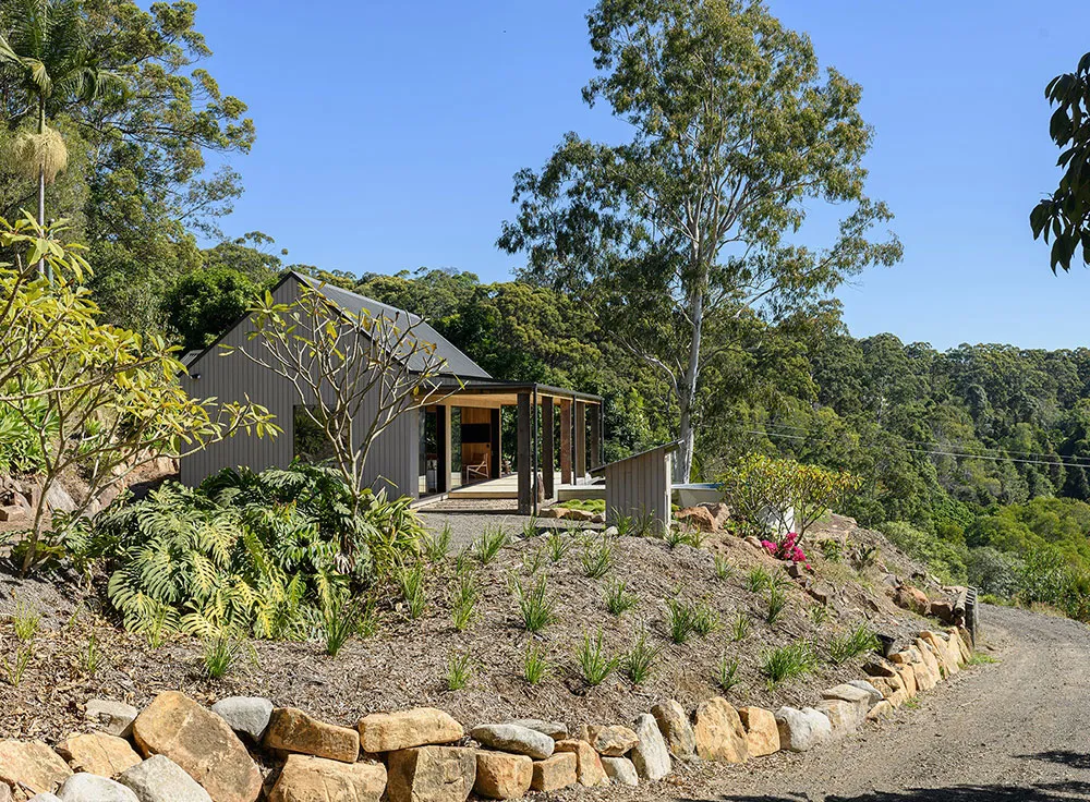 Kleines Holzhüttenhaus auf einem Hügel mit Ausblick auf den Naturschutzpark - Gallery image 21