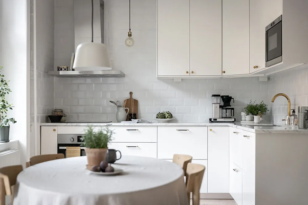Scandinavian calm: apartment in quiet tones in Stockholm (71 sq m) - Gallery image 10