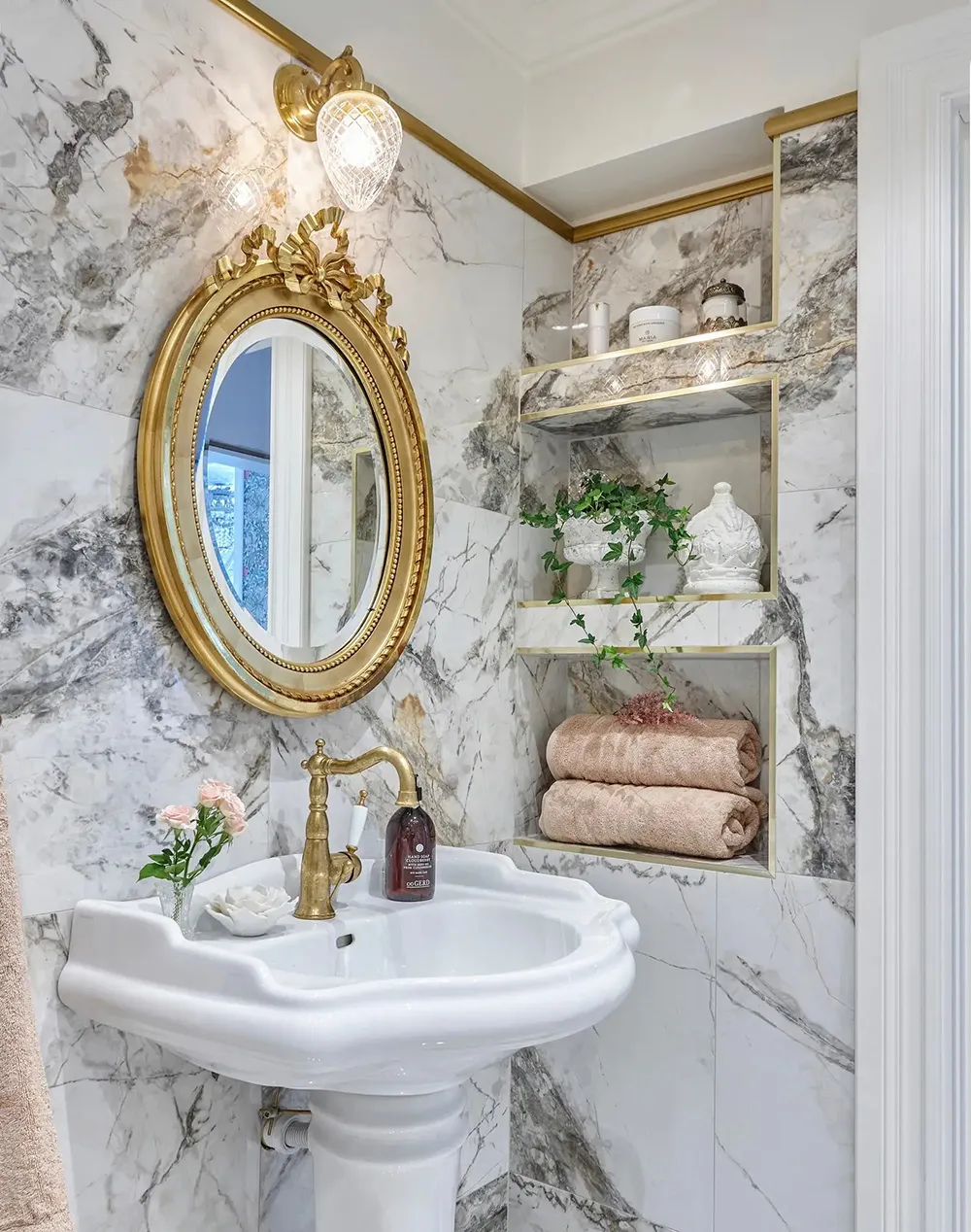 Grand et élégant cottage de campagne blanc en Suède - Gallery image 13