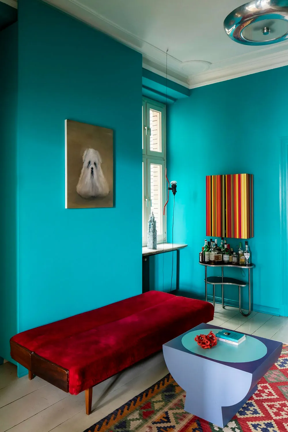 Mutige Farben in der Wohnung eines Möbeldesigners in Berlin - Gallery image 8