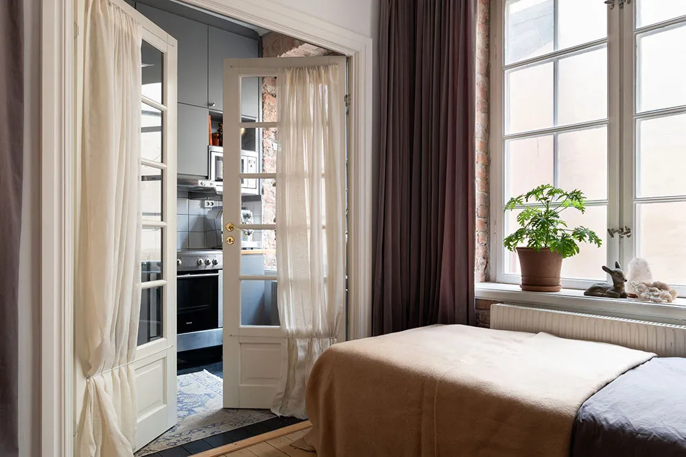 Mezcla de decoración vintage y moderna en el diseño de un apartamento sueco (71 m²) - Gallery image 26