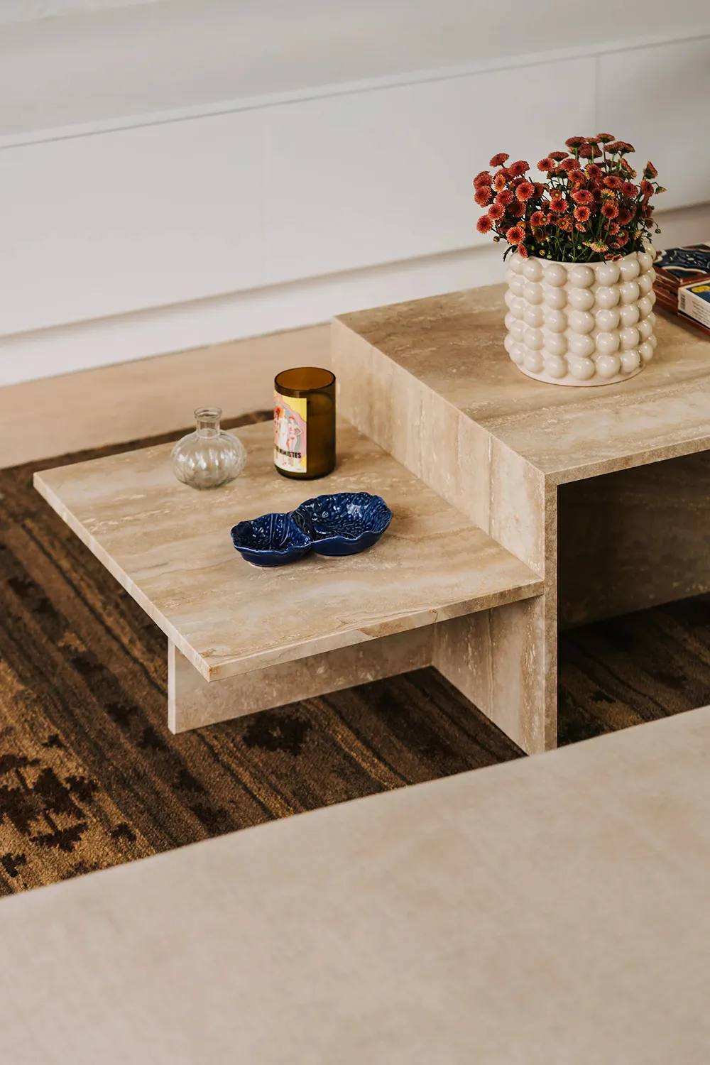 Design contemporain chaleureux et plafonds inclinés : appartement à Londres - Gallery image 12