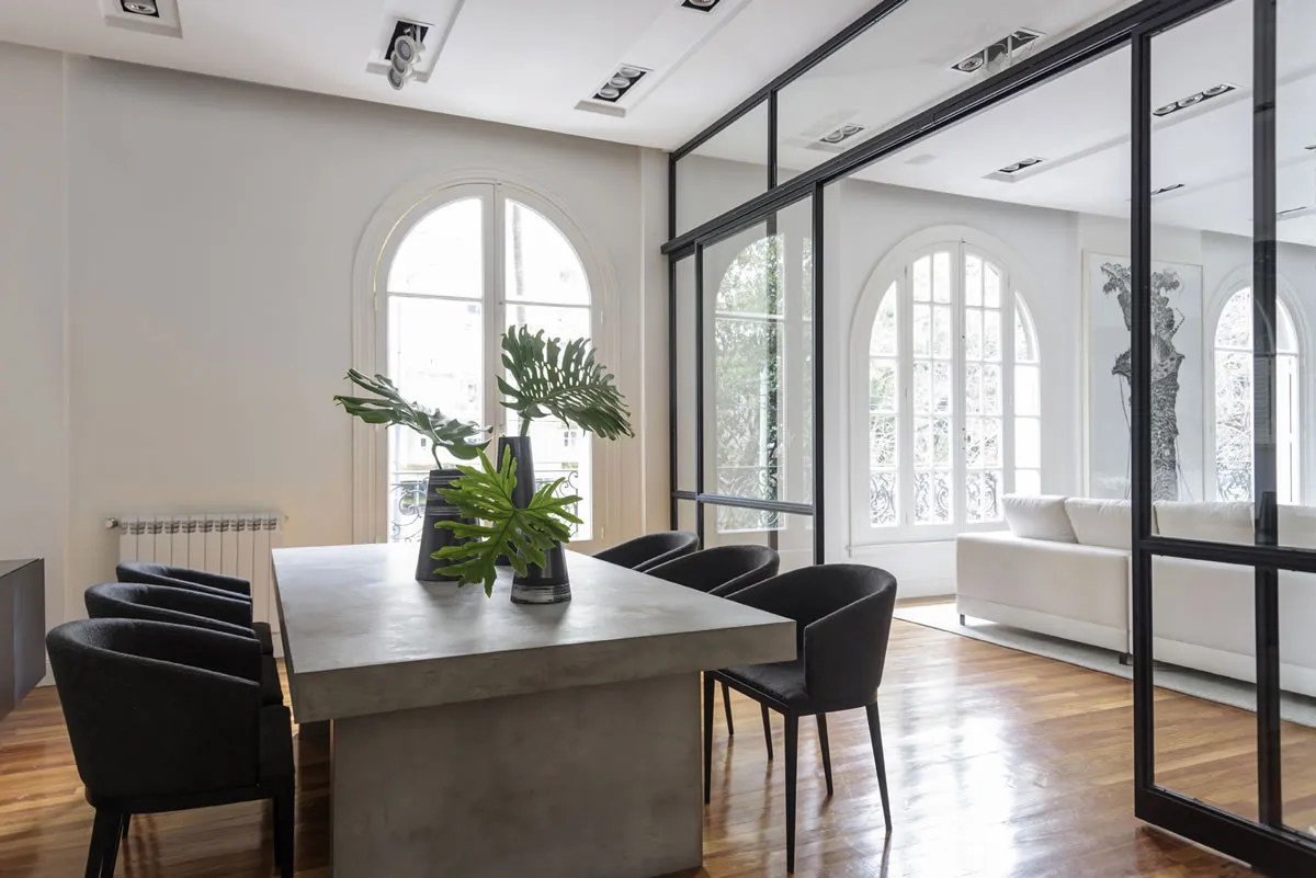 Modernes Interior einer Kunstsammlerwohnung in Buenos Aires - Gallery image 7