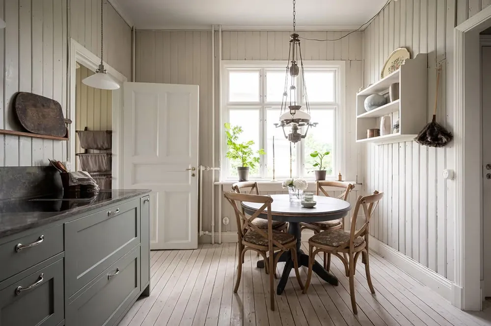 Schöne traditionelle Villa in Schweden mit warmen Interieurs - Gallery image 11