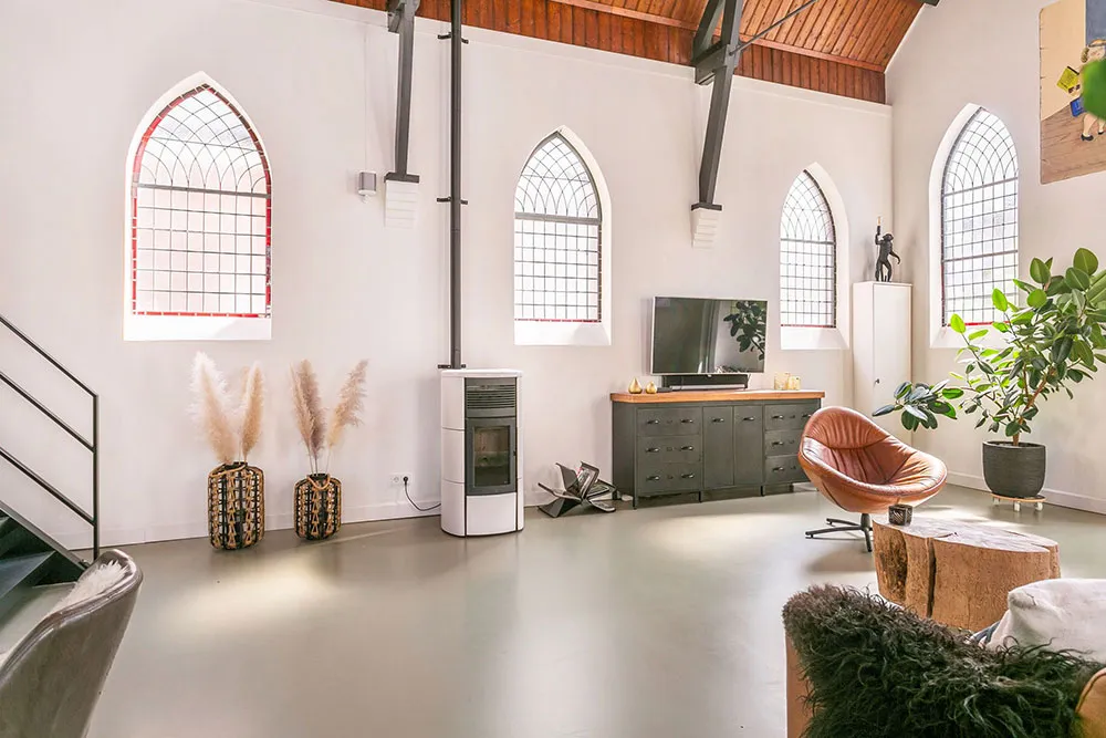 Estilo moderno loft en antigua iglesia bautista en Países Bajos - Gallery image 6