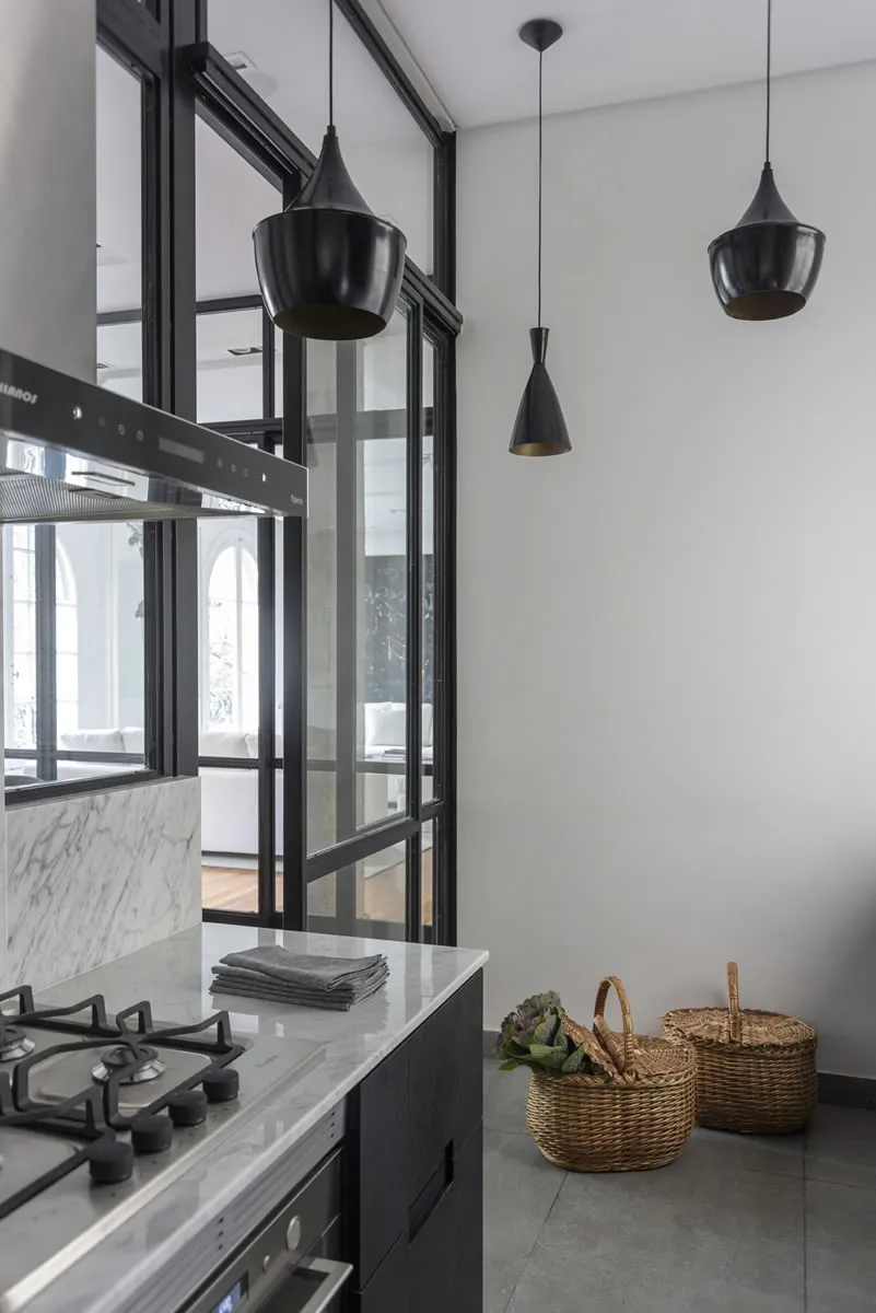 Modernes Interior einer Kunstsammlerwohnung in Buenos Aires - Gallery image 8