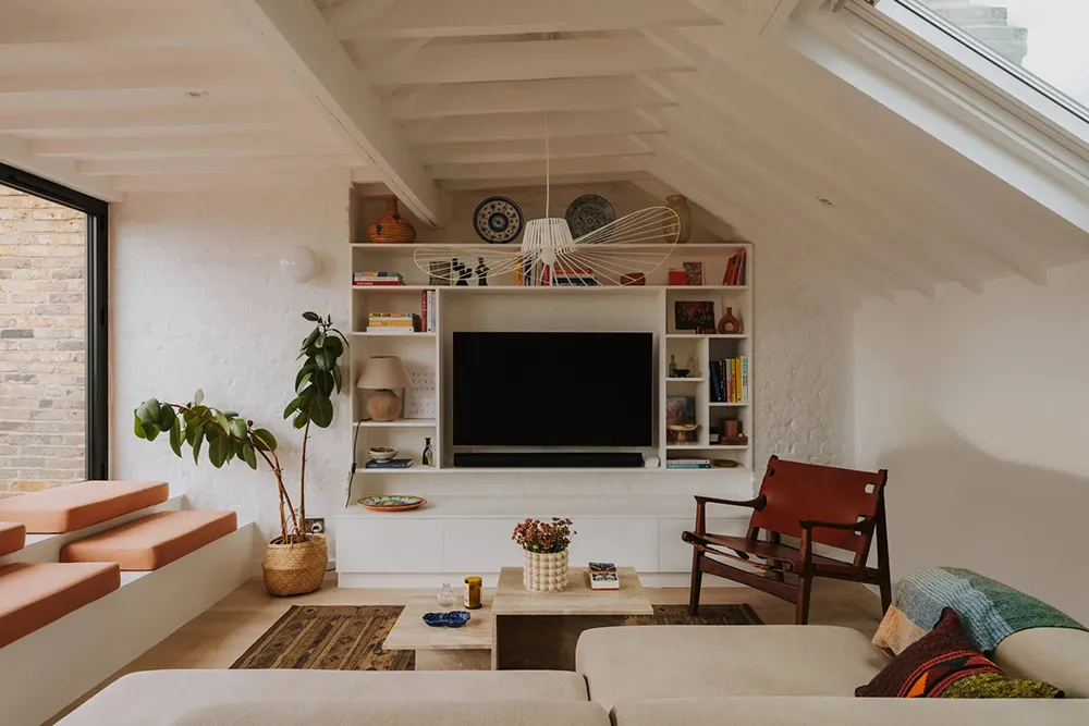 Design contemporain chaleureux et plafonds inclinés : appartement à Londres - Gallery image 11