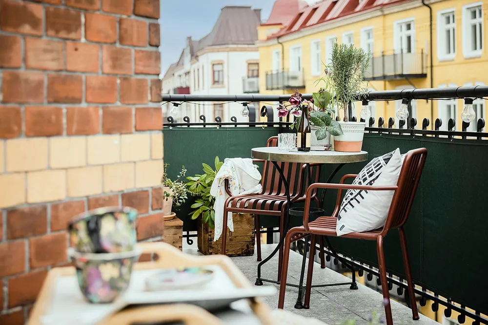 Деревянные двери и смелое искусство: необычная квартира в Гётеборге - Gallery image 29