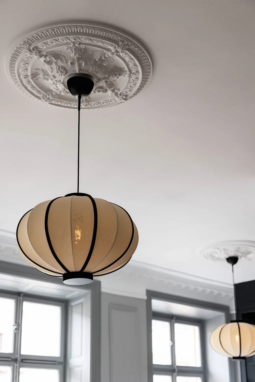 Élegante appartement suédois avec chambre à coucher bleue foncé (62 m²) - Gallery image 13