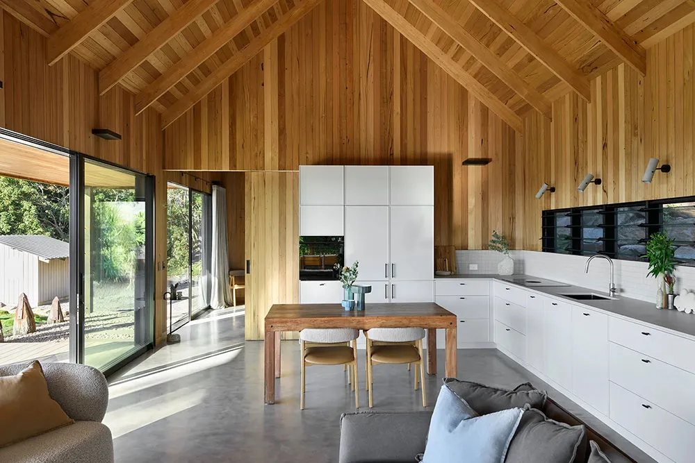 Kleines Holzhüttenhaus auf einem Hügel mit Ausblick auf den Naturschutzpark - Gallery image 7