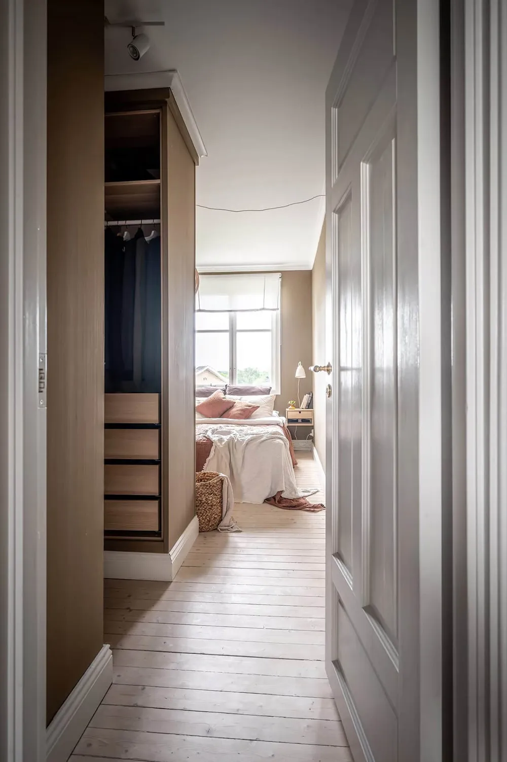 Schöne traditionelle Villa in Schweden mit warmen Interieurs - Gallery image 18