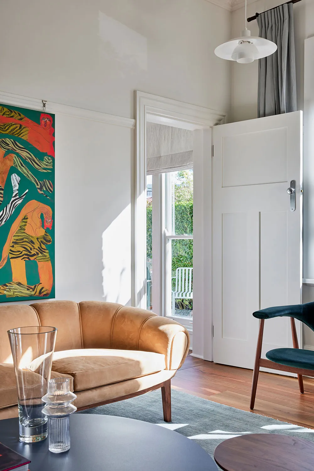 New Light Interiors of a 1905 Brick House in Sydney - Gallery image 6