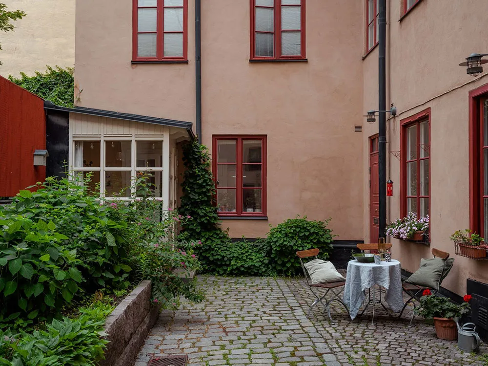 Mezcla de decoración vintage y moderna en el diseño de un apartamento sueco (71 m²) - Gallery image 40