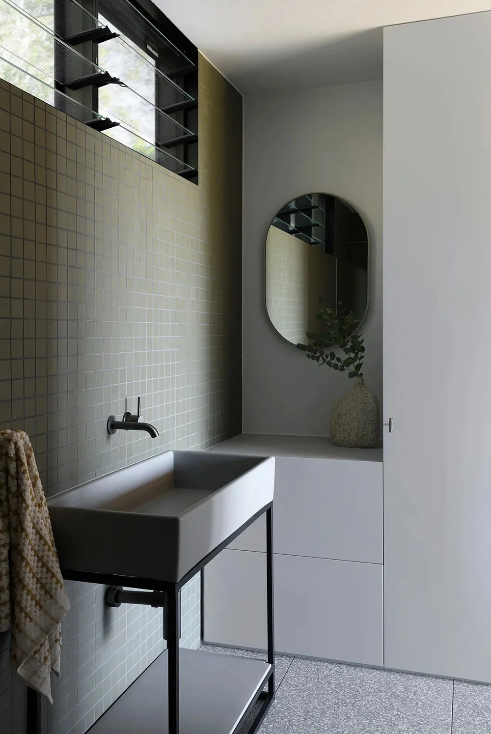 Kleines Holzhüttenhaus auf einem Hügel mit Ausblick auf den Naturschutzpark - Gallery image 13