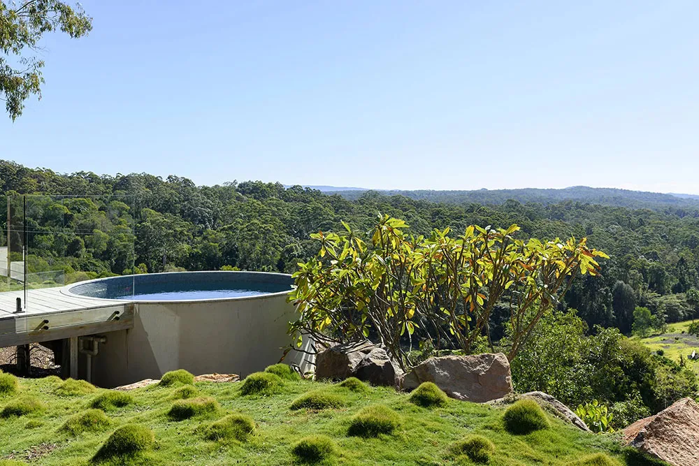 Kleines Holzhüttenhaus auf einem Hügel mit Ausblick auf den Naturschutzpark - Gallery image 19