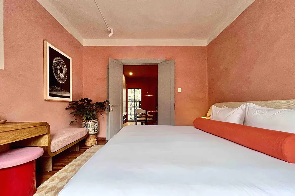 Deep Blue and Other Amazing Colors in the Design of a Historical House in Mexico - Gallery image 17