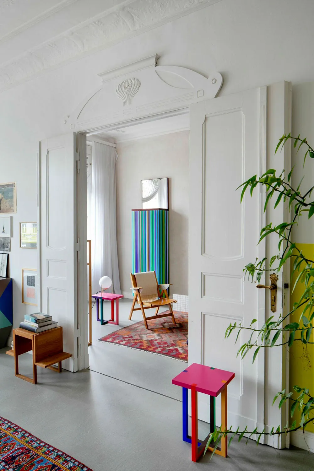 Mutige Farben in der Wohnung eines Möbeldesigners in Berlin - Gallery image 7