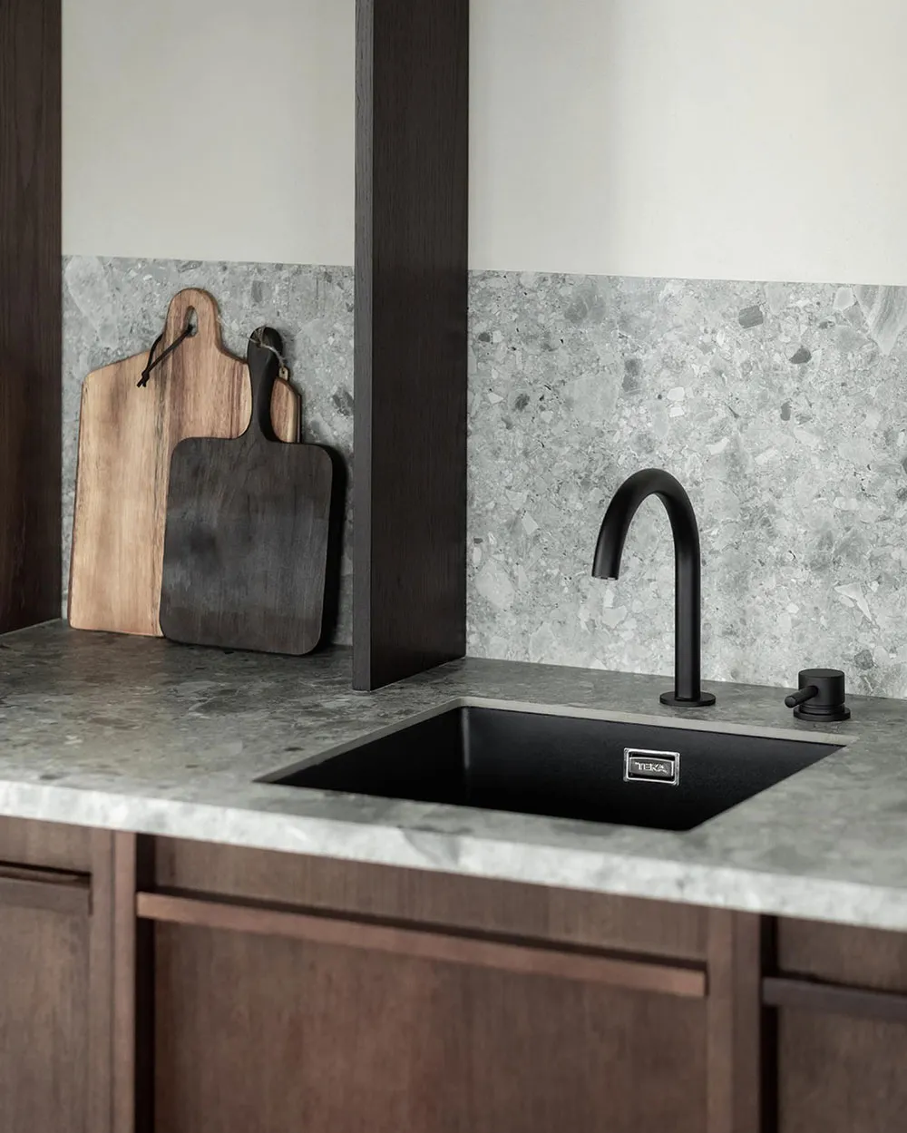 Apartamento brutal con oficina en casa en Kiev (105 m²) - Gallery image 7